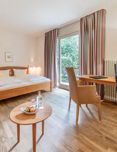 Spacious double room called Sylvaner with wooden floor at the Hotel Alte Post in Müllheim, Black Forest (c) Photo Alte Post