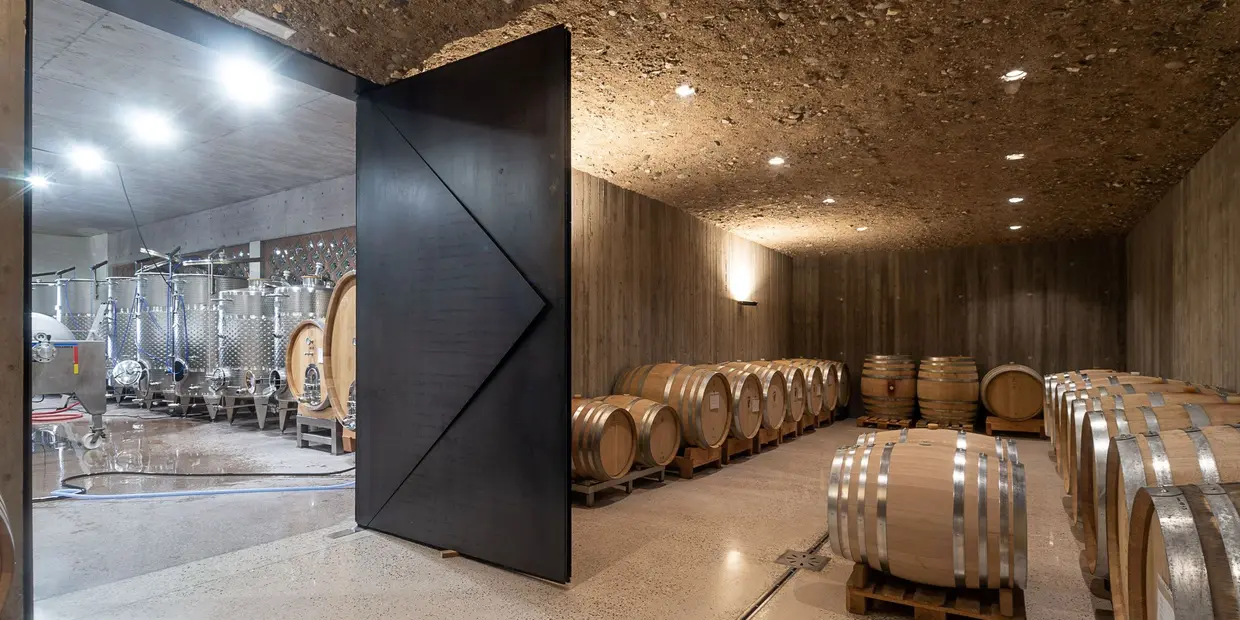 Weingut Schloss Englar (c) Arno Gerd Ebner Wine cellar of Weingut Schloss Englar (c) Foto Arno Gerd Ebner
