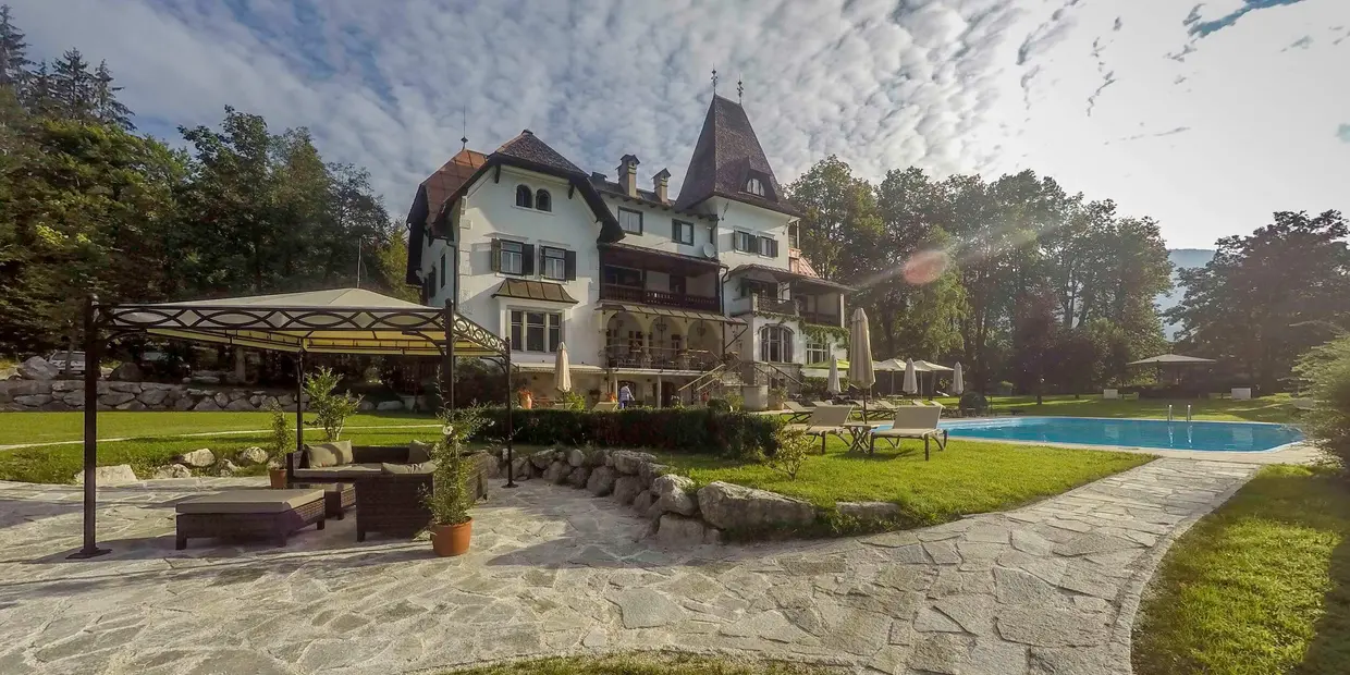 (c) Landhaus Koller in Gosau, Salzkammergut Landhaus Koller with its outdoor pool (c) Landhaus Koller